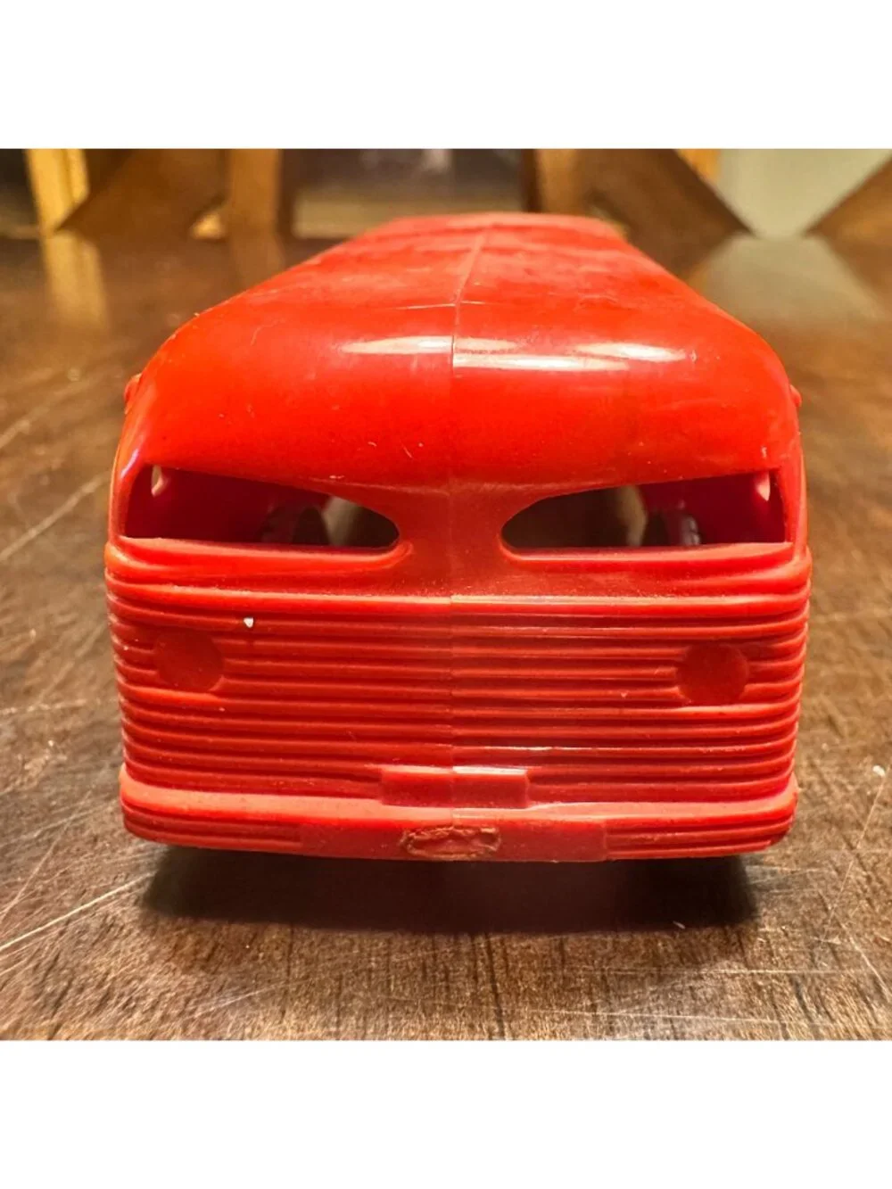 Nosco Lines Plastics USA Red Greyhound Bus